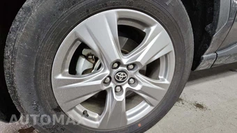 2025 Toyota RAV4 XLE – miniatura 25