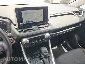 2025 Toyota RAV4 XLE – miniatura 17