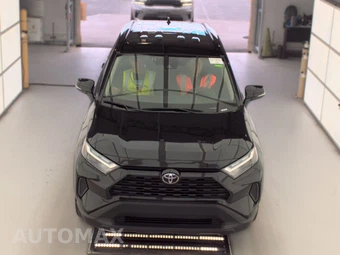 2025 Toyota RAV4 XLE – miniatura 2