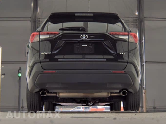2025 Toyota RAV4 XLE – miniatura 7