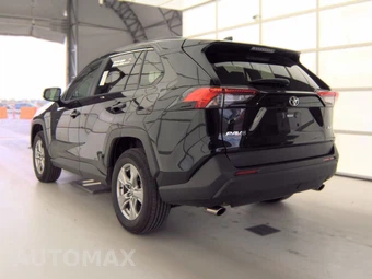2025 Toyota RAV4 XLE – miniatura 8