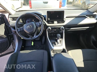 2025 Toyota RAV4 XLE – miniatura 11