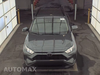 2025 Toyota RAV4 XLE – miniatura 2