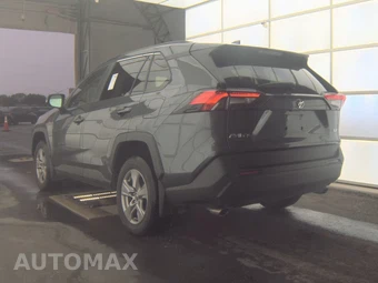 2025 Toyota RAV4 XLE – miniatura 8