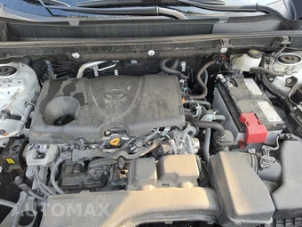 2025 Toyota RAV4 XLE – miniatura 16