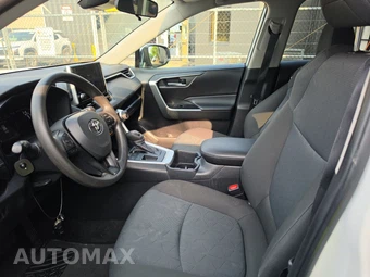 2025 Toyota RAV4 XLE – miniatura 7
