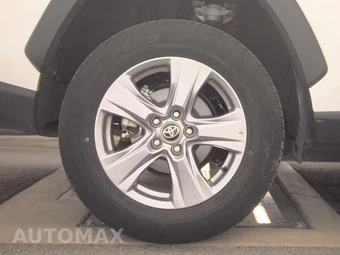 2025 Toyota RAV4 XLE - miniatura 11