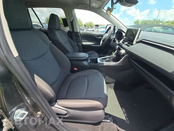 2025 Toyota RAV4 XLE - miniatura 14
