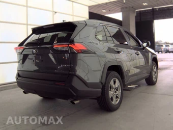 2025 Toyota RAV4 XLE - miniatura 5