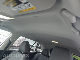 2025 Toyota RAV4 XLE - miniatura 20