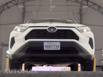 2025 Toyota RAV4 XLE - miniatura 3