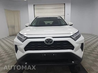 2025 Toyota RAV4 XLE - miniatura 2
