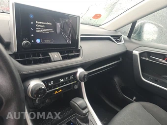 2025 Toyota RAV4 XLE – miniatura 17