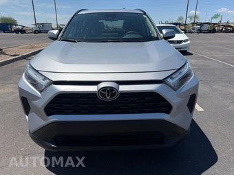 2025 Toyota RAV4 XLE - miniatura 2