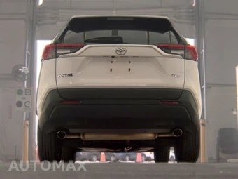 2025 Toyota RAV4 XLE - miniatura 7