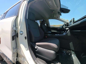 2025 Toyota RAV4 XLE - miniatura 18