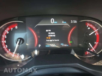 2025 Toyota RAV4 XLE - miniatura 9
