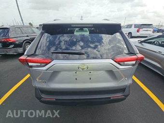 2025 Toyota RAV4 XLE – miniatura 5