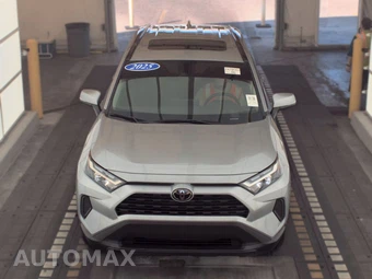 2025 Toyota RAV4 XLE - miniatura 2