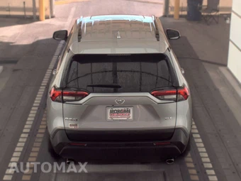 2025 Toyota RAV4 XLE - miniatura 5