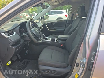 2025 Toyota RAV4 XLE – miniatura 13