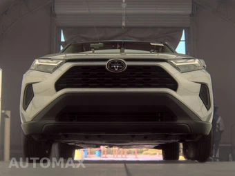 2025 Toyota RAV4 XLE – miniatura 3