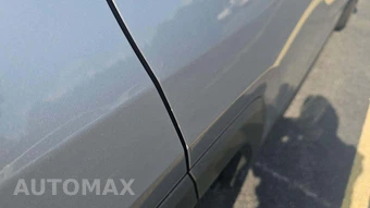 2025 Toyota RAV4 XLE – miniatura 32