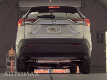 2025 Toyota RAV4 XLE – miniatura 7