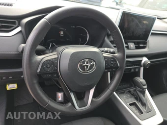 2025 Toyota RAV4 XLE - miniatura 10
