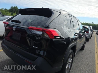 2025 Toyota RAV4 XLE - miniatura 4