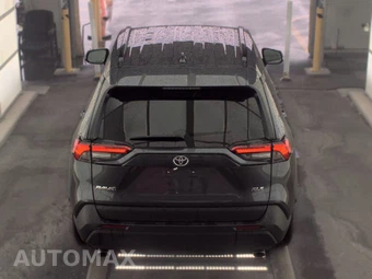 2025 Toyota RAV4 XLE - miniatura 6
