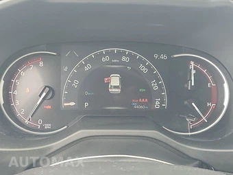 2025 Toyota RAV4 XLE – miniatura 12