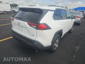 2025 Toyota RAV4 XLE – miniatura 4