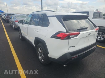 2025 Toyota RAV4 XLE – miniatura 6