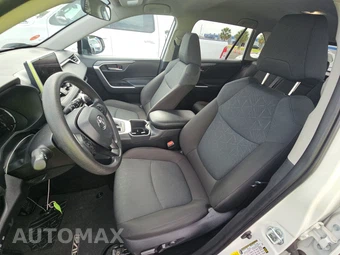 2025 Toyota RAV4 XLE – miniatura 7