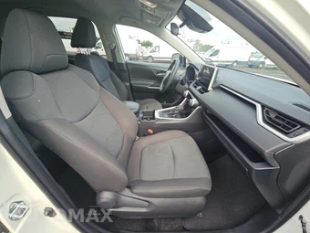 2025 Toyota RAV4 XLE – miniatura 8