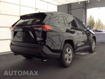 2025 Toyota RAV4 XLE - miniatura 5