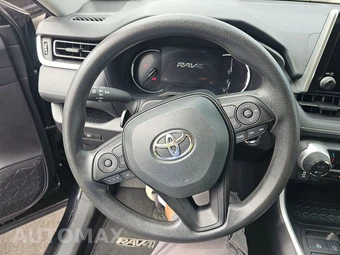 2025 Toyota RAV4 XLE – miniatura 10