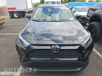 2025 Toyota RAV4 XLE – miniatura 2