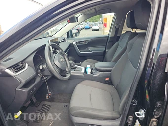 2025 Toyota RAV4 XLE – miniatura 7