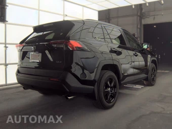 2025 Toyota RAV4 XLE - miniatura 4