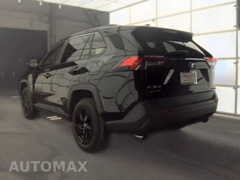 2025 Toyota RAV4 XLE - miniatura 6
