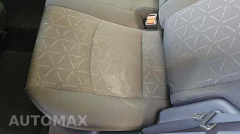 2025 Toyota RAV4 XLE – miniatura 30