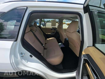 2025 Toyota RAV4 XLE - miniatura 16