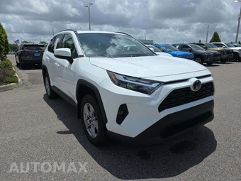 2025 Toyota RAV4 XLE - miniatura 4
