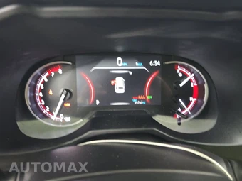 2025 Toyota RAV4 XLE - miniatura 12
