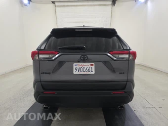 2025 Toyota RAV4 XLE - miniatura 5