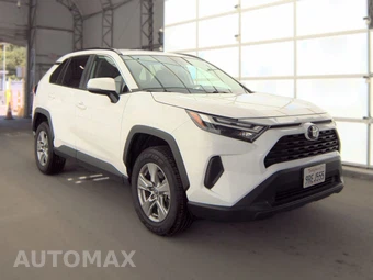 2025 Toyota RAV4 XLE - miniatura 3
