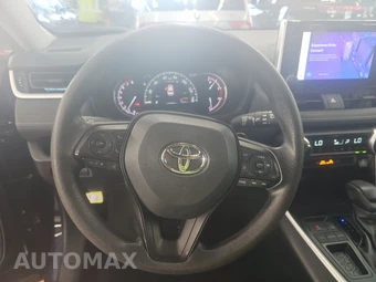 2025 Toyota RAV4 XLE - miniatura 10