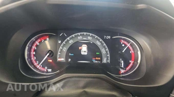 2025 Toyota RAV4 XLE - miniatura 17